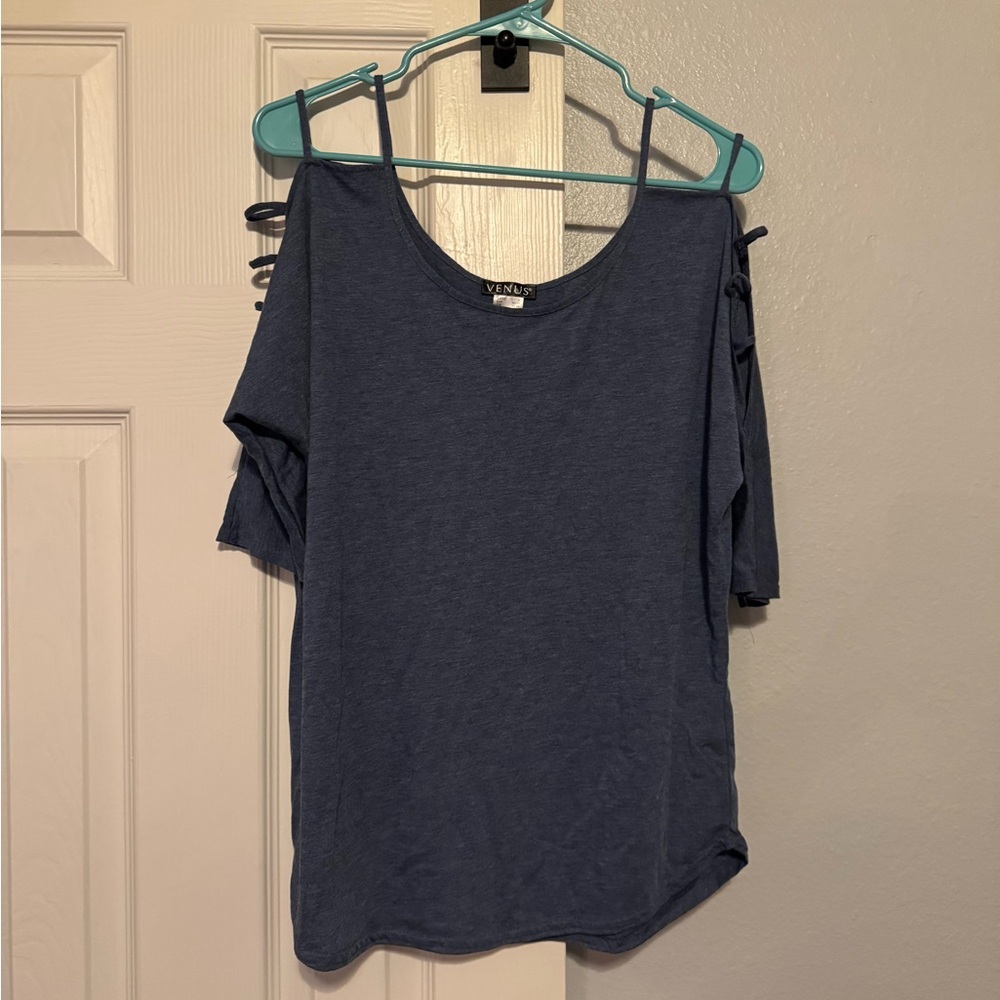 VENUS Women's Navy Short Sleeve Top
